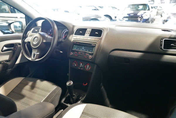  Volkswagen CROSS POLO 1.6 TDI 90 CH