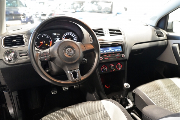  Volkswagen CROSS POLO 1.6 TDI 90 CH