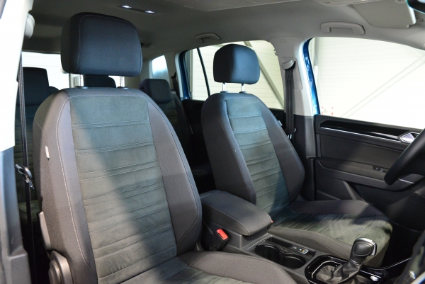  Volkswagen TOURAN 2.0 TDI 150 CH CARAT DSG 7PLACES
