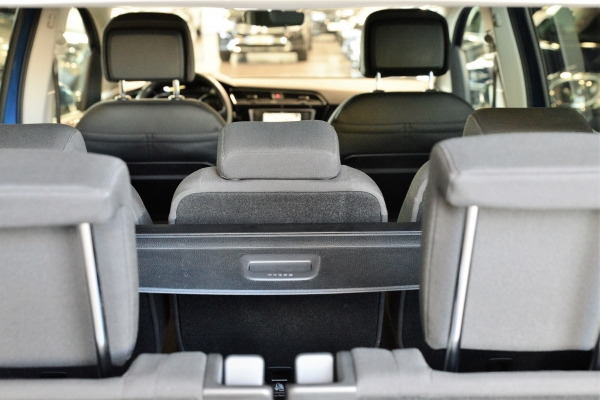  Volkswagen TOURAN 2.0 TDI 150 CH CARAT DSG 7PLACES