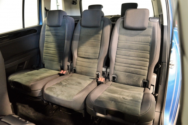  Volkswagen TOURAN 2.0 TDI 150 CH CARAT DSG 7PLACES
