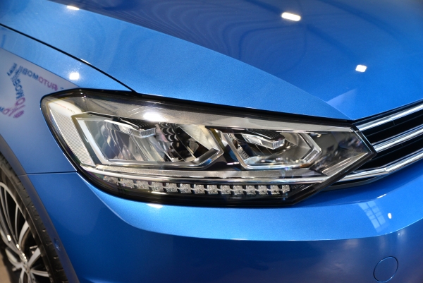  Volkswagen TOURAN 2.0 TDI 150 CH CARAT DSG 7PLACES
