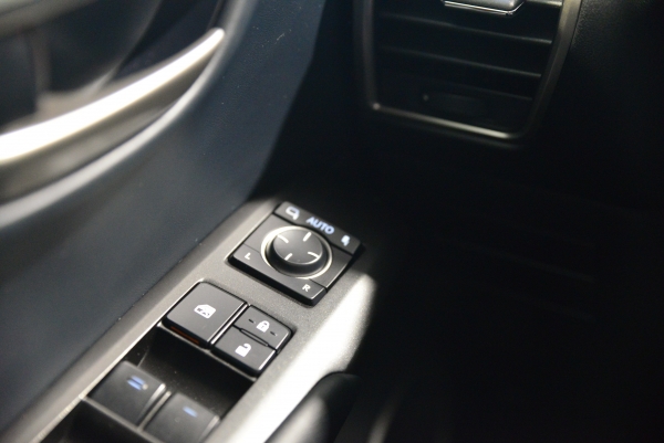 LEXUS NX 300H PACK BUSINESS 4WD
