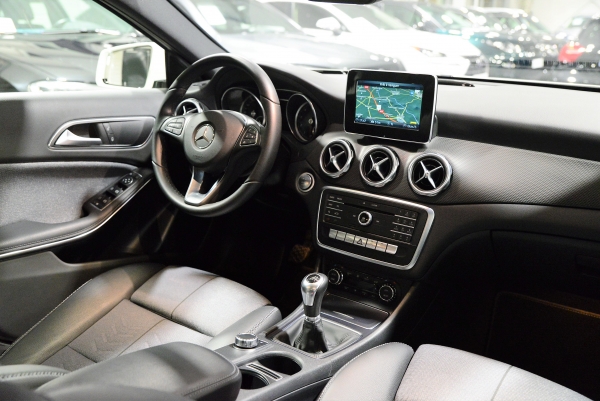 Mercedes GLA 180e INSPIRATION BV6