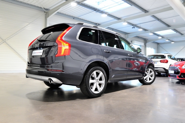 Volvo XC90 D5 AWD MOMENTUM 7 PLACES GEARTRONIC8