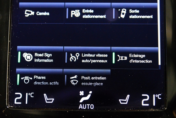  Volvo XC90 D5 AWD MOMENTUM 7 PLACES GEARTRONIC8