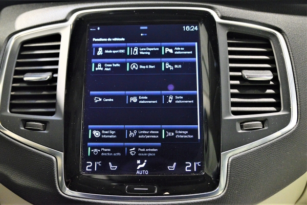  Volvo XC90 D5 AWD MOMENTUM 7 PLACES GEARTRONIC8