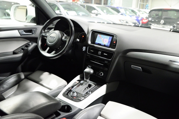AUDI Q5 QUATTRO TDI 177 CH S LINE STRONIC7