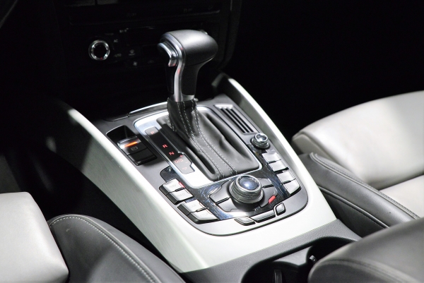 AUDI Q5 QUATTRO TDI 177 CH S LINE STRONIC7
