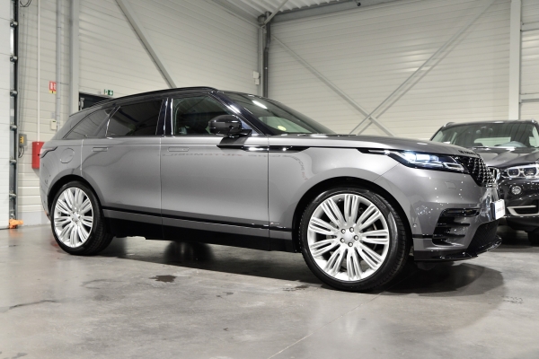 Land Rover RANGE ROVER VELAR D240 AWD HSE R-DYNAMIC