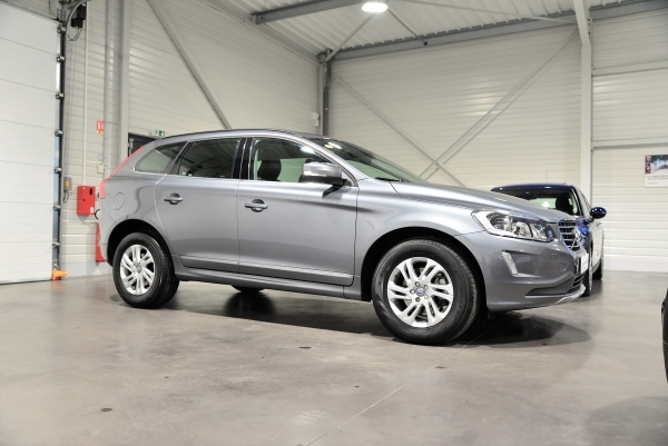  Volvo XC60 D3 150CH MOMENTUM BUSINESS GEARTRONIC
