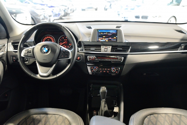 BMW X1 sDRIVE 18D 150ch xLINE BVA8