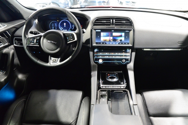 Jaguar  F-PACE D240 R-SPORT 4X4 BVA8