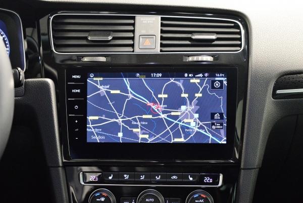  Volkswagen GOLF 1,5L TSI 150CH CARAT EXCLUSIVE DSG7