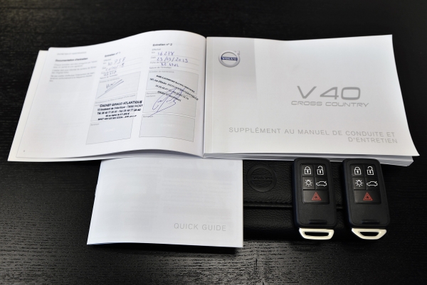 Volvo V40 CROSS COUNTRY D3 150CH SUMMUM GEARTRONIC