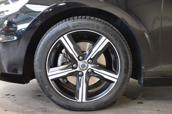 Volvo V40 T3 152CH R-DESIGN BVM6