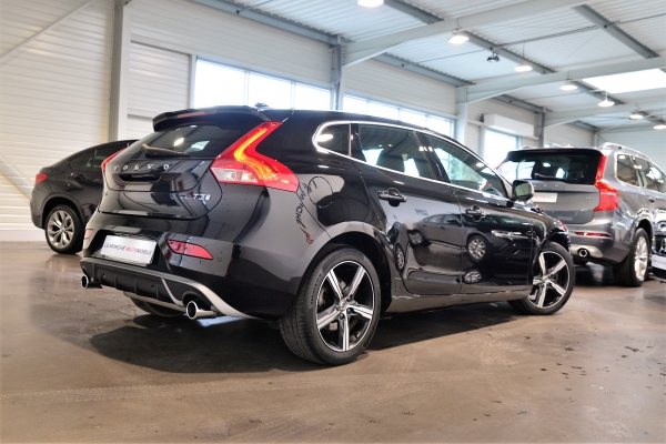  Volvo V40 T3 152CH R-DESIGN BVM6