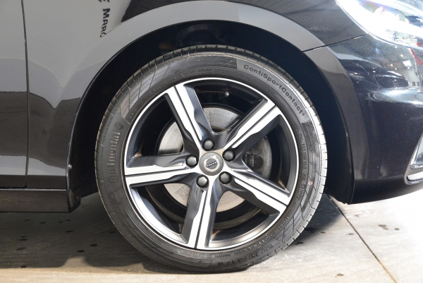 Volvo V40 T3 152CH R-DESIGN BVM6