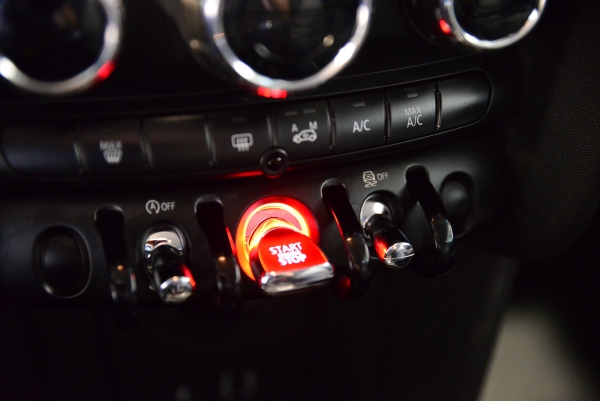 MINI COOPER D 116CH PACK CHILI 