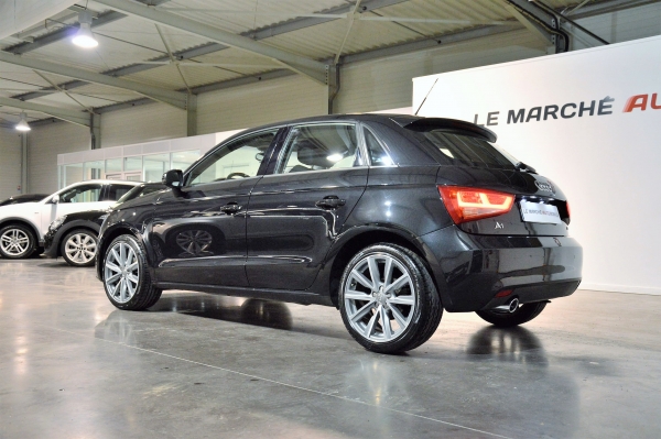 Audi A1 SPORTBACK 1.6 TDI 90 CH S TRONIC AMBITION LUXE