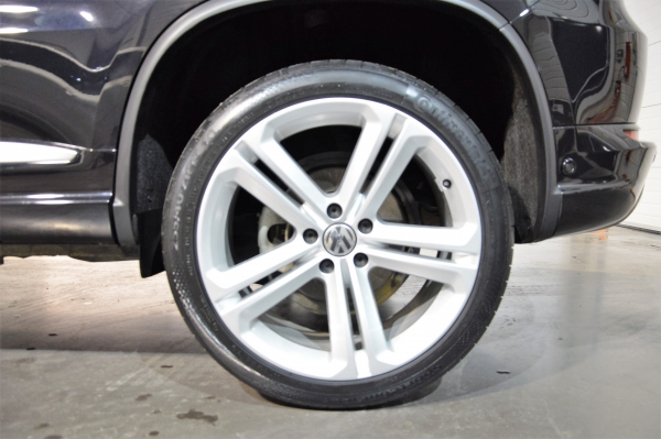  Volkswagen TIGUAN 2.0 TDI 140 4MOTION DSG7 CARAT PACK R LINE