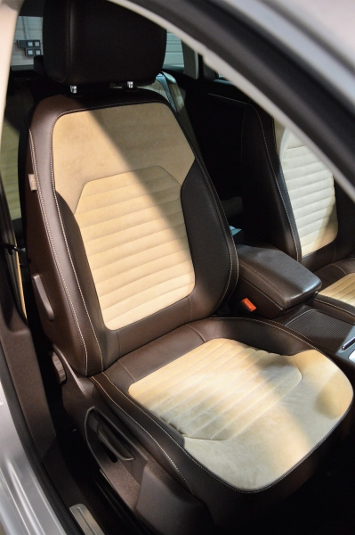  Volkswagen PASSAT SW 2.0 TDI BMT 140 CARAT DSG6