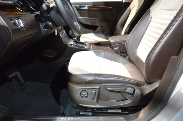  Volkswagen PASSAT SW 2.0 TDI BMT 140 CARAT DSG6