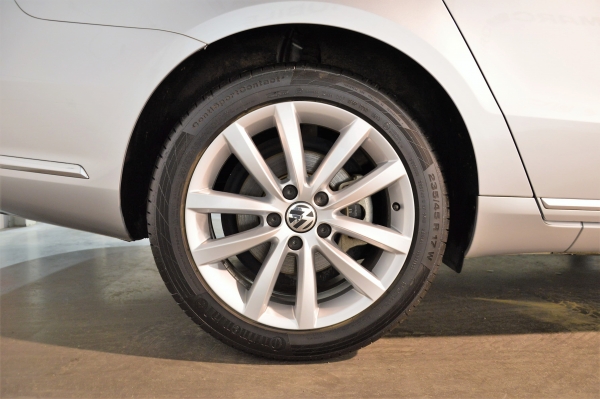  Volkswagen PASSAT SW 2.0 TDI BMT 140 CARAT DSG6
