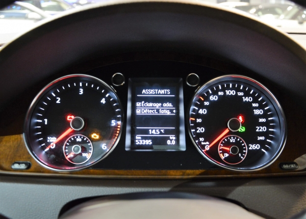  Volkswagen PASSAT SW 2.0 TDI BMT 140 CARAT DSG6