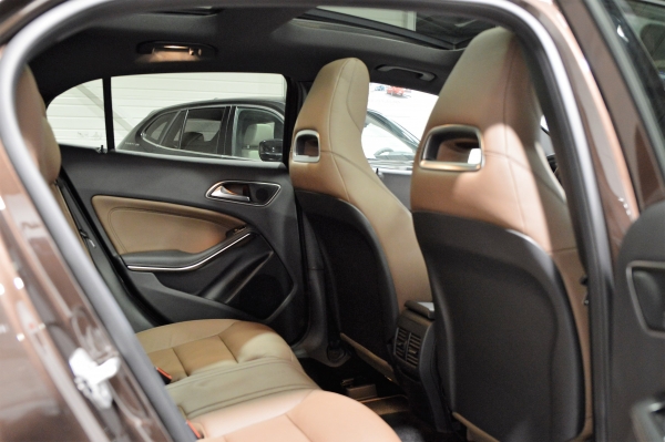 Mercedes GLA 220 CDI FASCINATION BA7