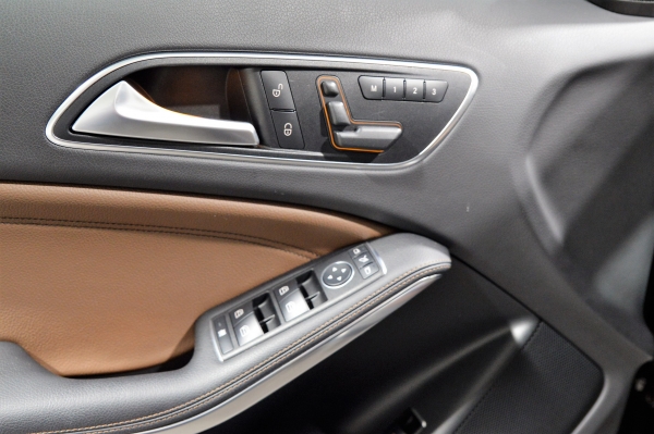 Mercedes GLA 220 CDI FASCINATION BA7