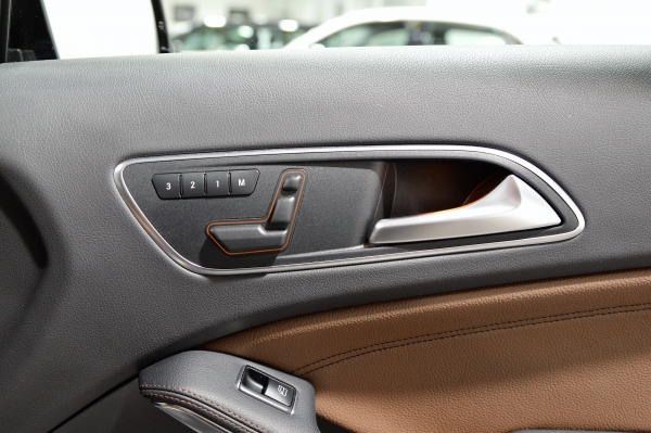 Mercedes GLA 220 CDI FASCINATION BA7