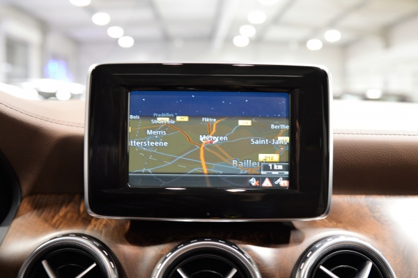 Mercedes GLA 220 CDI FASCINATION BA7