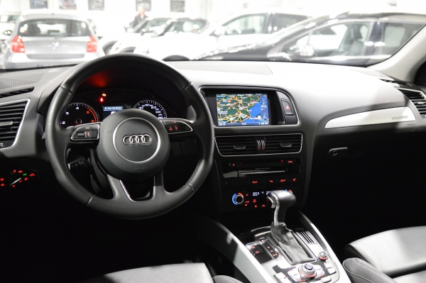 AUDI Q5 QUATTRO 2.0 TDI 177 CH AVUS STRONIC 7