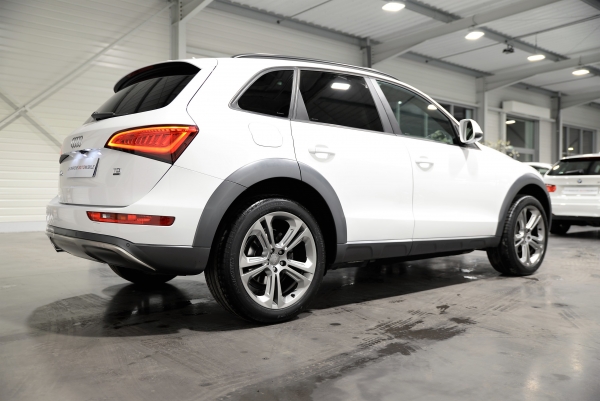 Audi Q5 QUATTRO TDI 177 CH AVUS PACK OFF-ROAD STRONIC