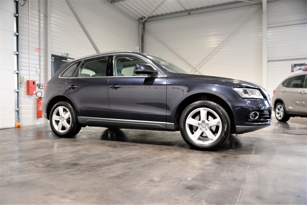 Audi Q5 QUATTRO 2.0 TDI 177 AVUS  S TRONIC