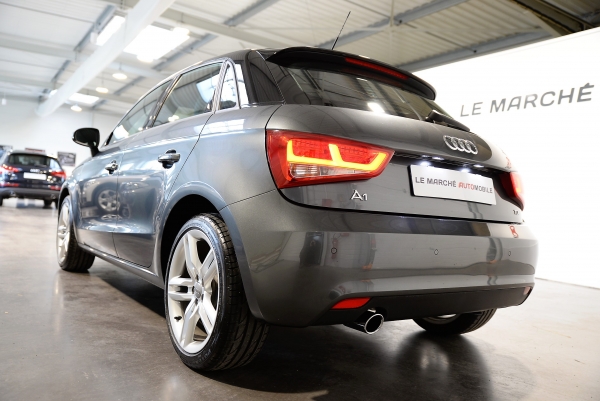 Audi A1 SPORTBACK 1.6 TDI 90 CH S LINE