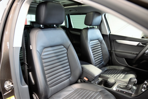  Volkswagen VW PASSAT SW TDI 140 ch CARAT PACK TECHNO DSG6