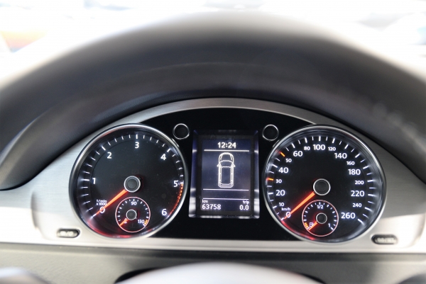  Volkswagen VW PASSAT SW TDI 140 ch CARAT PACK TECHNO DSG6