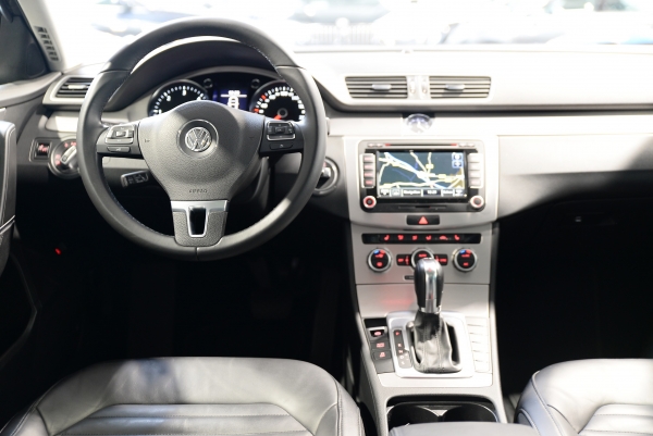  Volkswagen VW PASSAT SW TDI 140 ch CARAT PACK TECHNO DSG6
