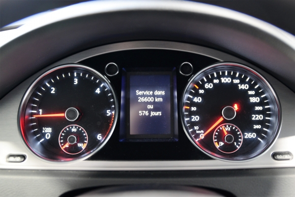  Volkswagen VW PASSAT SW TDI 140 ch CARAT PACK TECHNO DSG6