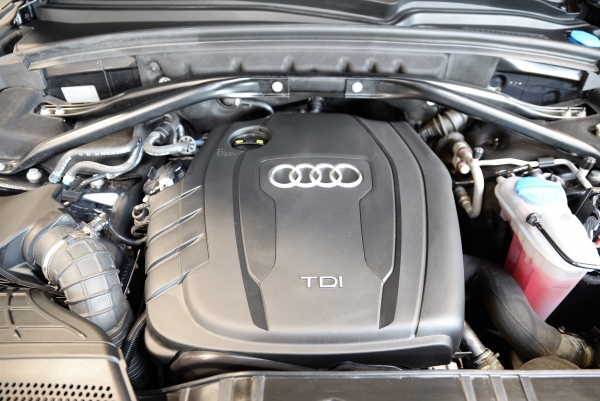 Audi Q5 2.0 TDI 150 CH S LINE BV6