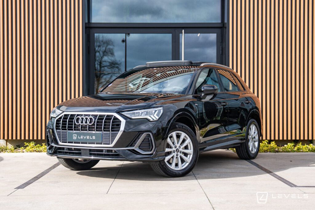 Audi-Q3-45-TFSIe-245-ch-S-Line-S-TRONIC-6