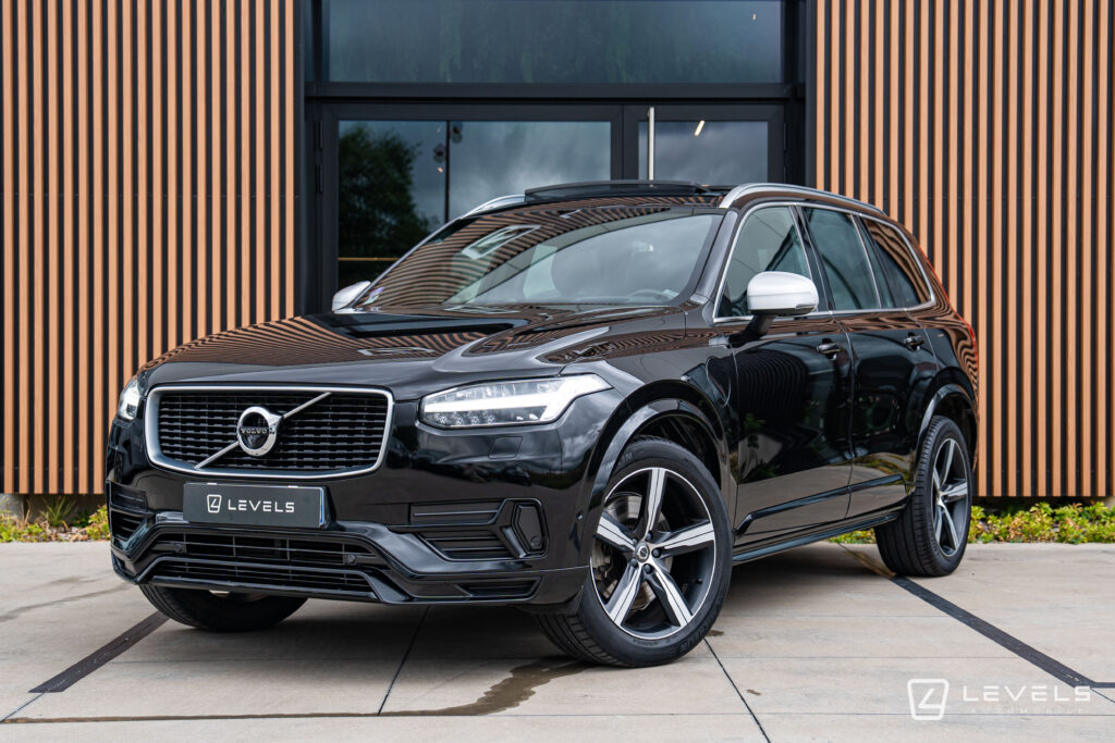 Volvo-XC90-T8-R-Design-Twin-Engine-AWD-303-87-ch-Geartronic-8