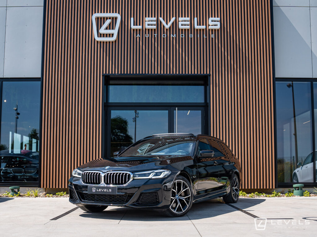 BMW-Serie-530e-Xdrive-292ch-Touring-M-Sport