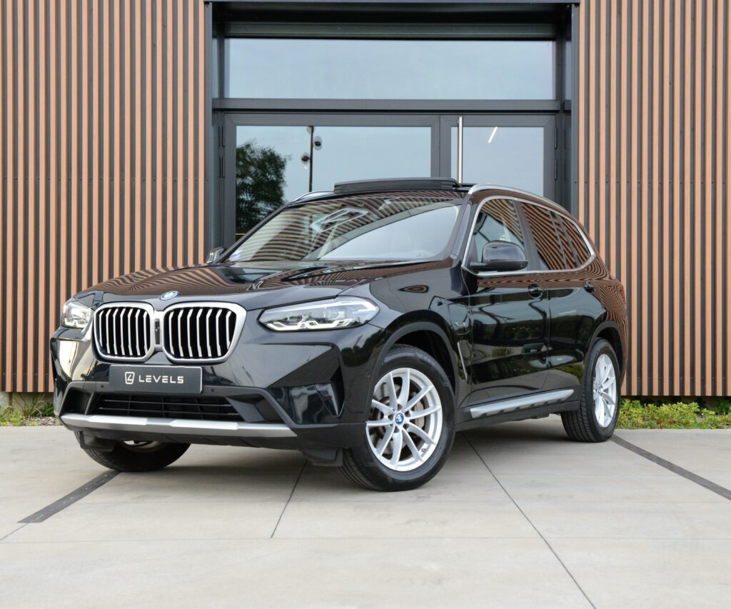 BMW-X3-30e-292ch-Business-Design