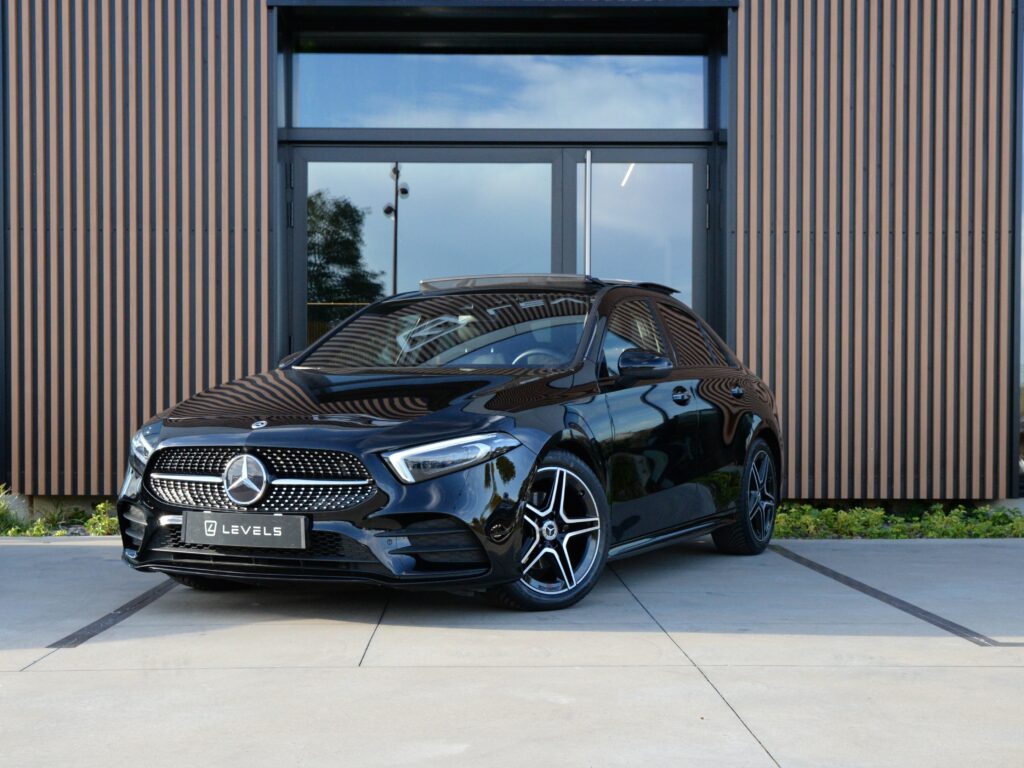 Mercedes-Classe-A-200D-150ch-AMG-LINE-8G-DCT